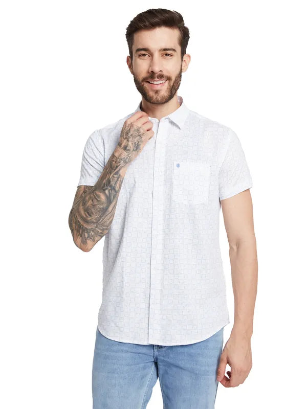 Mettle Checked Spread Collar Curved Cotton Casual Shirt