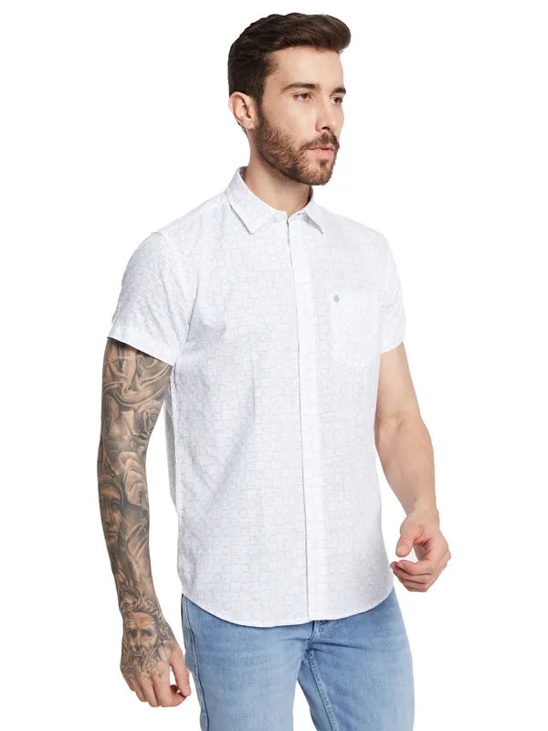 Mettle Checked Spread Collar Curved Cotton Casual Shirt