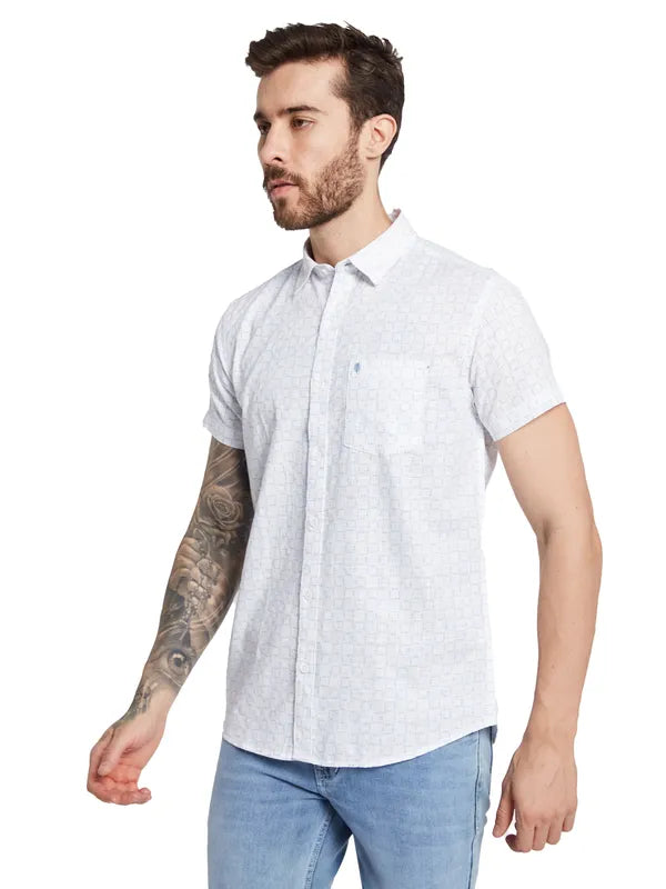 Mettle Checked Spread Collar Curved Cotton Casual Shirt