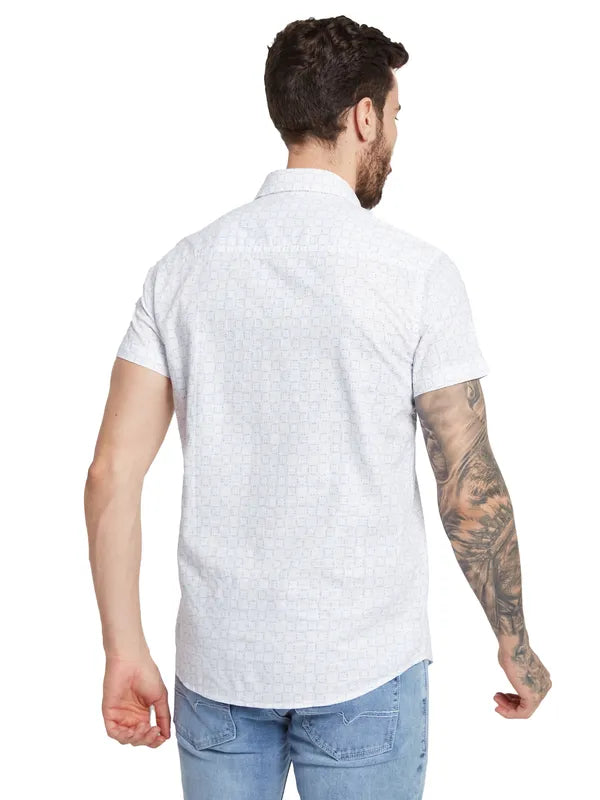 Mettle Checked Spread Collar Curved Cotton Casual Shirt