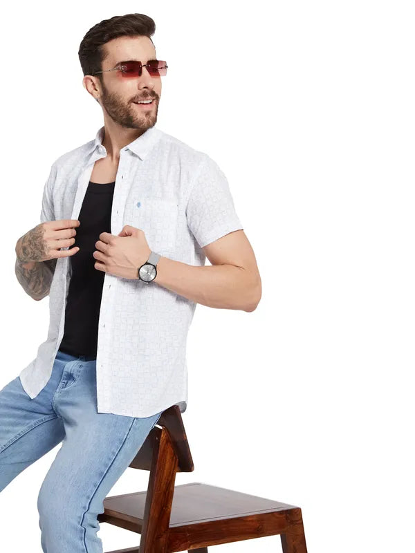 Mettle Checked Spread Collar Curved Cotton Casual Shirt