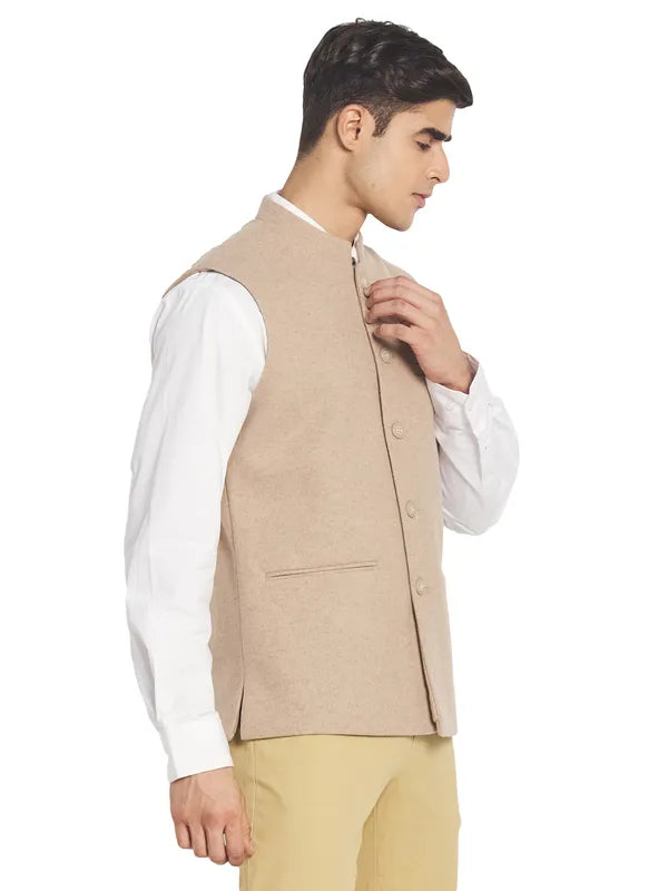 Mettle Men Solid Woven Waistcoat