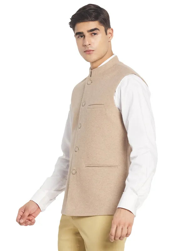 Mettle Men Solid Woven Waistcoat