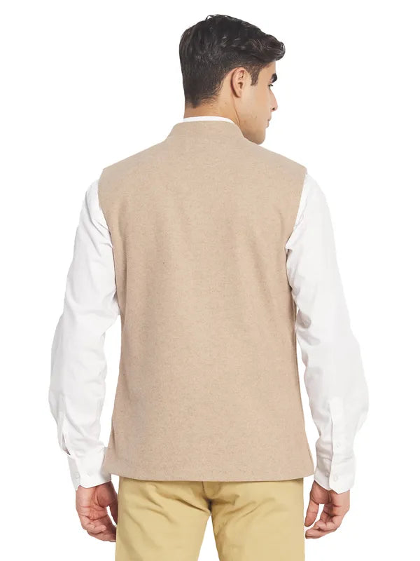 Mettle Men Solid Woven Waistcoat