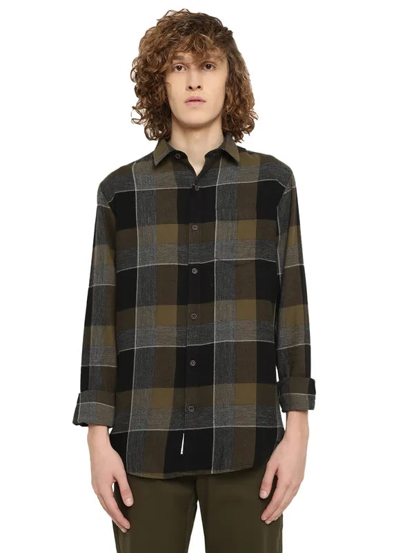 Mettle Men Tartan Checks Cotton Casual Shirt