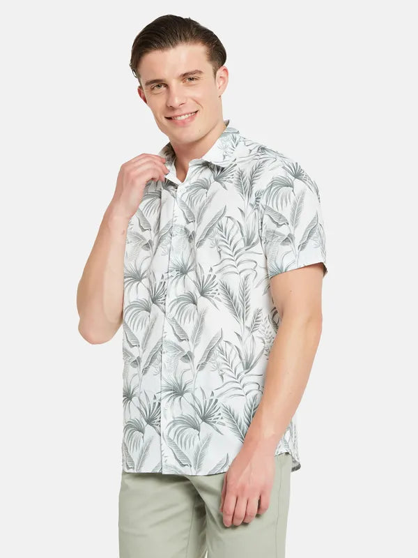 Mettle Tropical Printed Spread Collar Cotton Casual Shirt