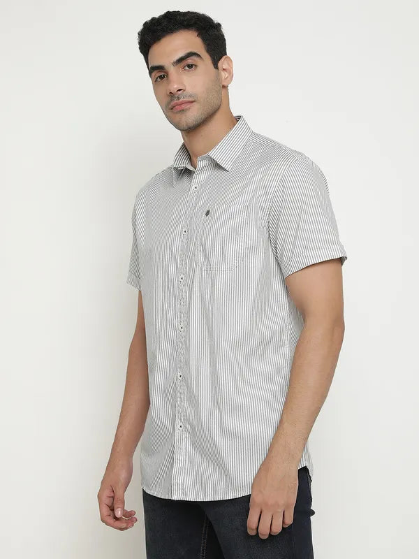 Mettle Men Grey Opaque Striped Casual Shirt