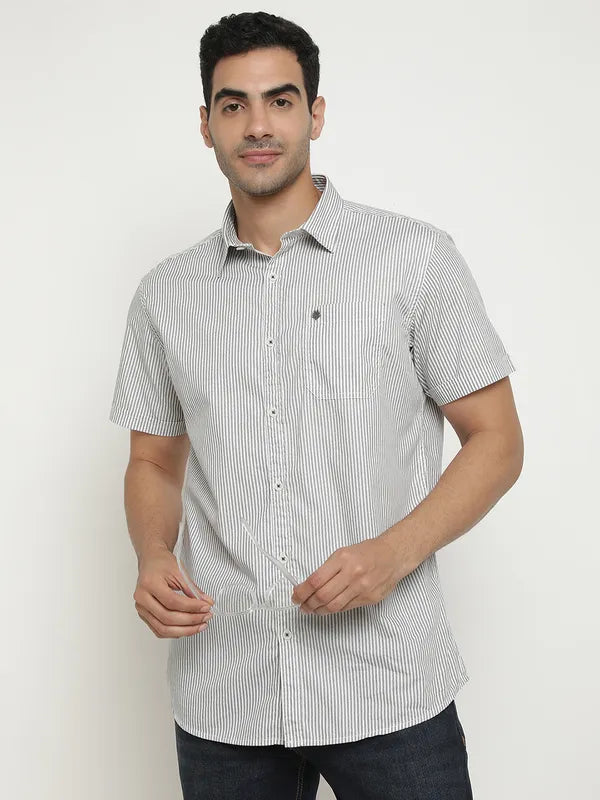 Mettle Men Grey Opaque Striped Casual Shirt