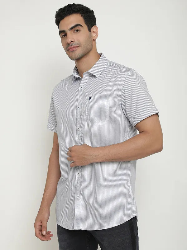 Mettle Men Blue Opaque Checked Casual Shirt