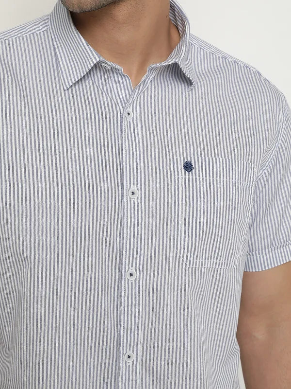 Mettle Men Blue Opaque Checked Casual Shirt