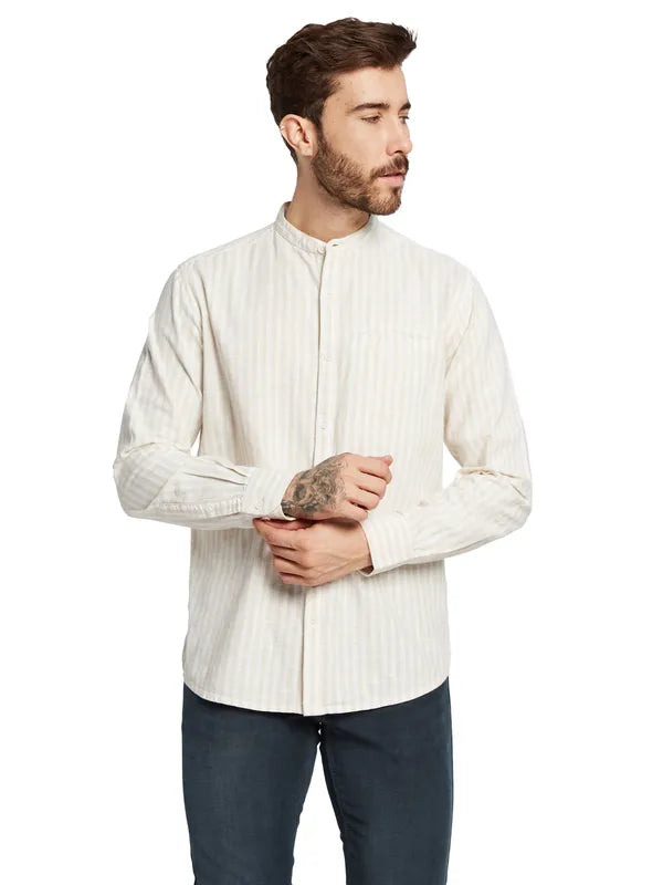 Mettle Men Opaque Striped Casual Shirt