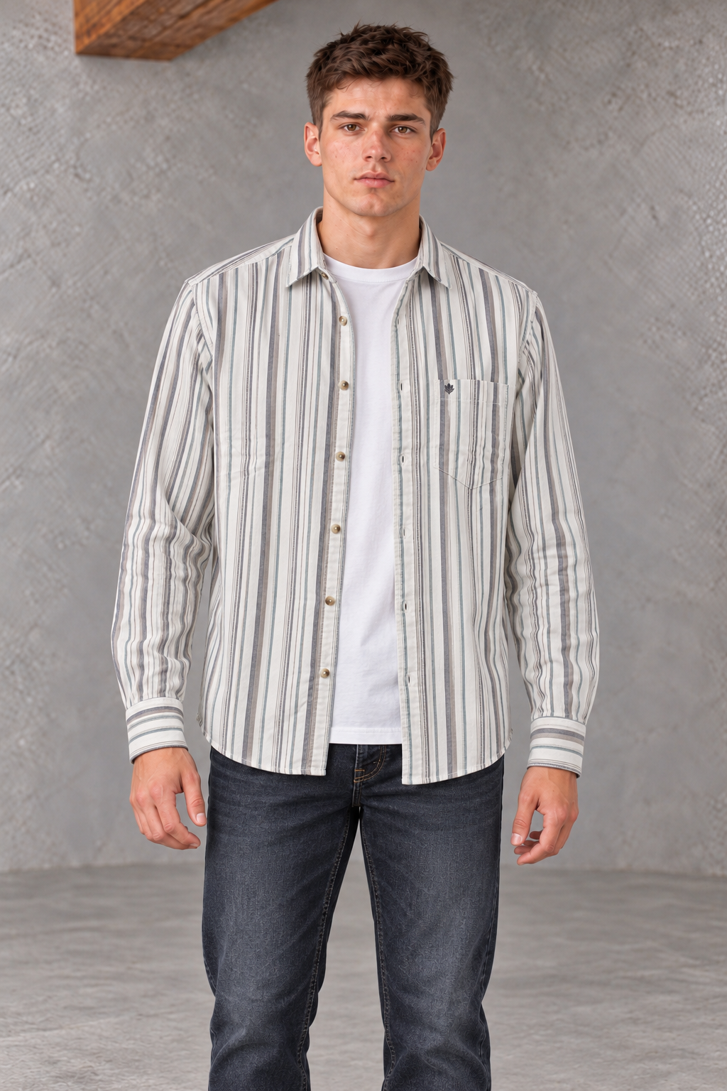 Men’s Off-White Striped Regular Fit Cotton Slub Shirt