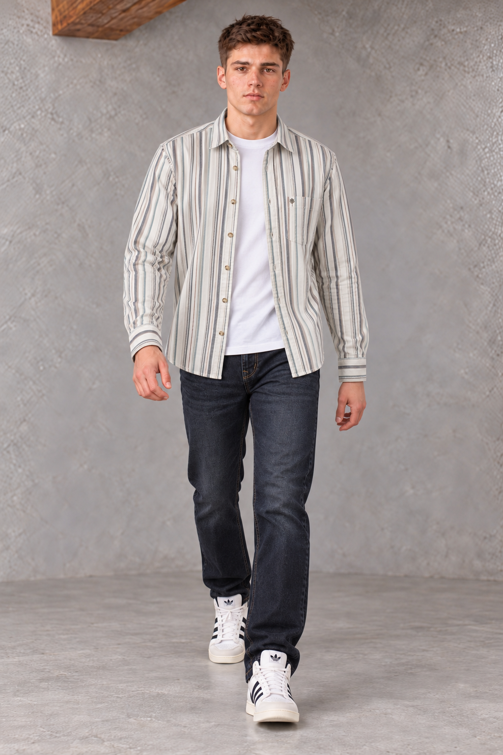 Men’s Off-White Striped Regular Fit Cotton Slub Shirt