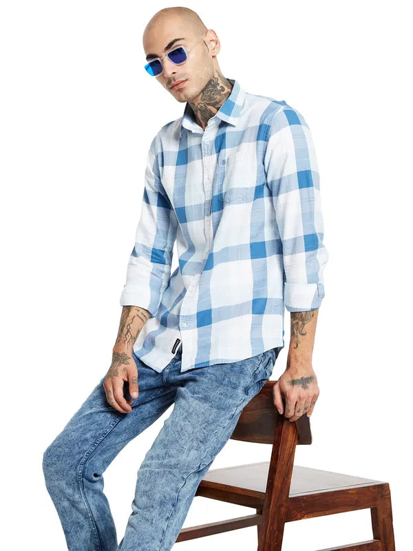 Mettle Spread Collar Checked Cotton Casual Shirt