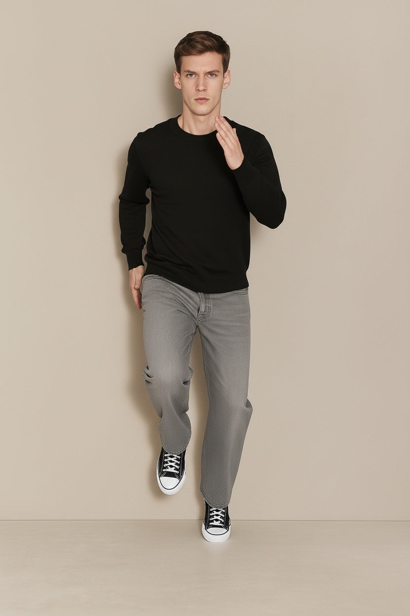 Men Black Solid Round Neck Sweater