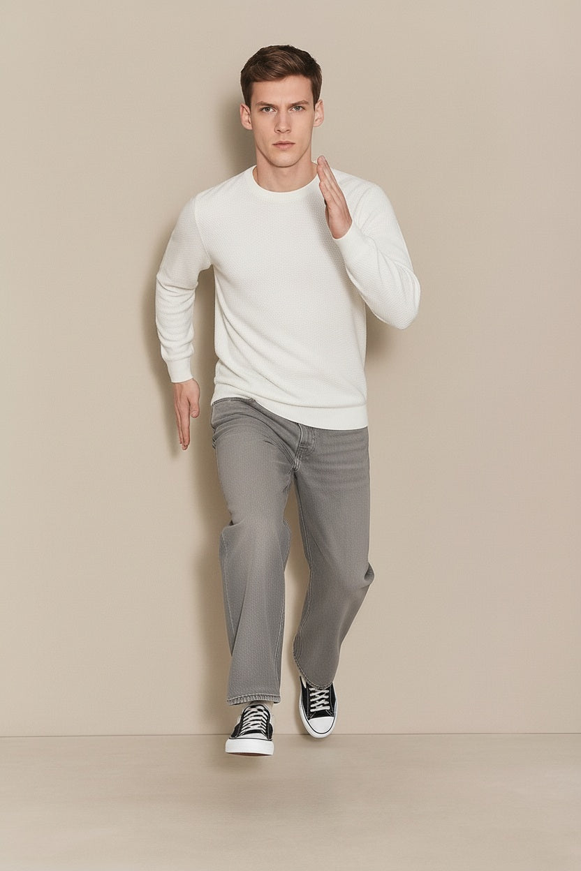 Men Solid Round Neck Sweater