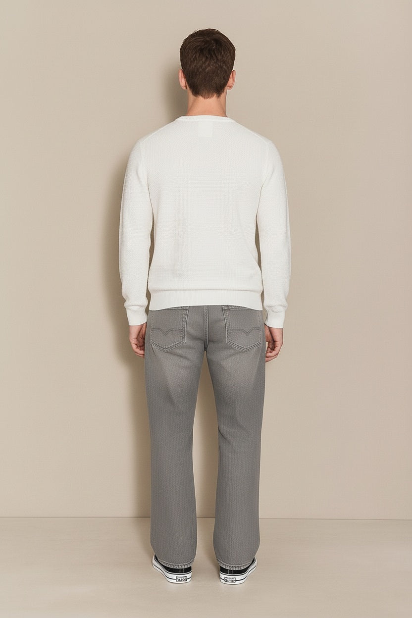 Men Solid Round Neck Sweater