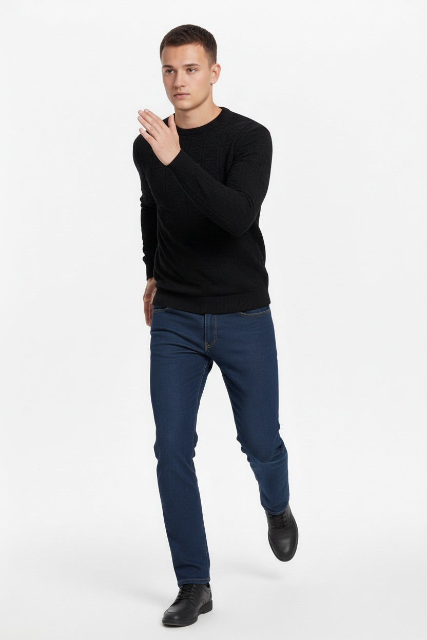 Men Solid Round Neck Sweater