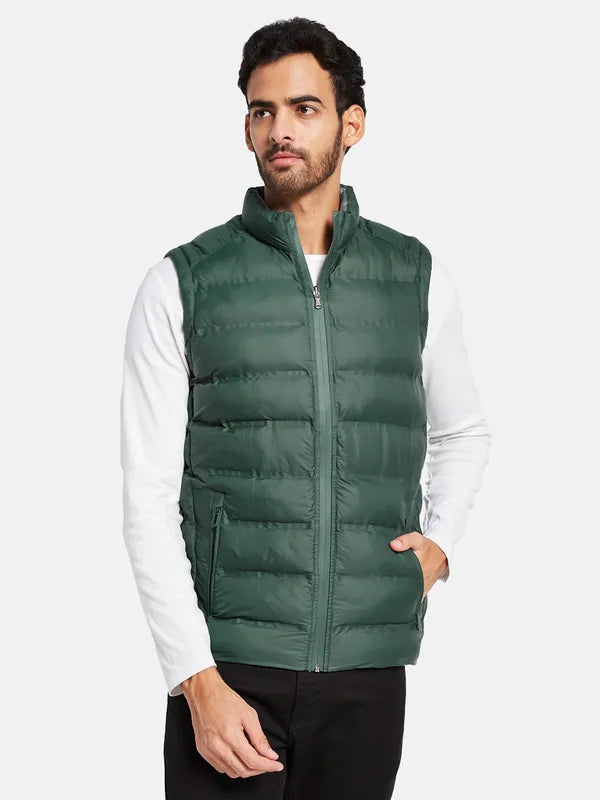 Mettle Men Green Colourblocked Reversible Longline Sporty Jacket