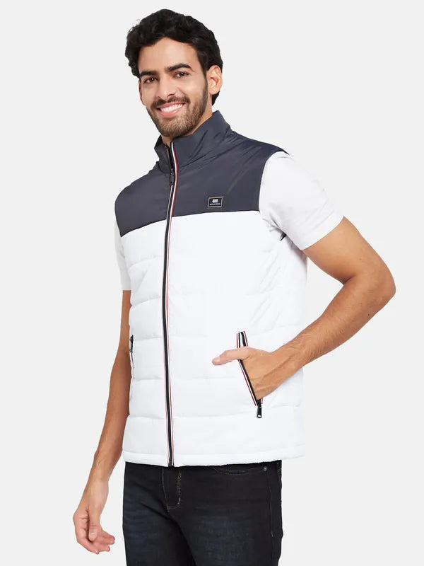 Mettle Men White Colourblocked Woven Jacket