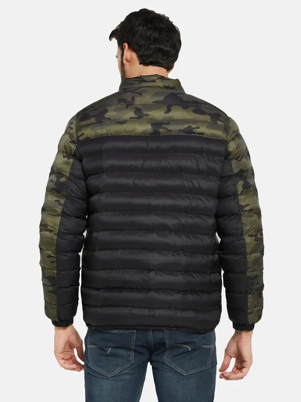 Mettle Men Olive Green Camouflage Padded Jacket