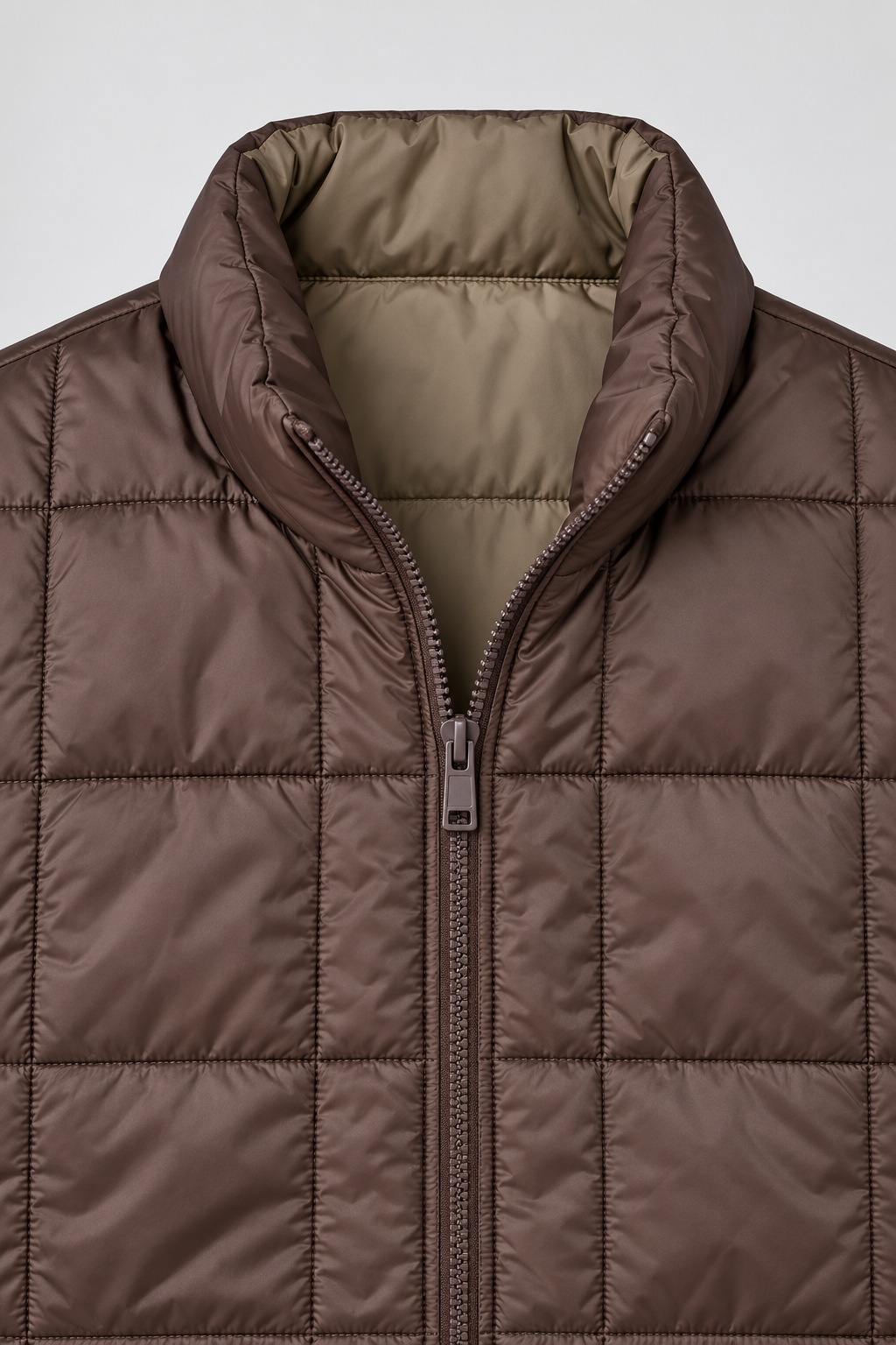 Men’s Espresso Lightweight Reversible Woven Puffer Gilet – Regular Fit Sleeveless Jacket
