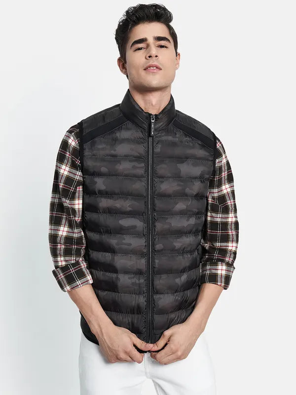 Men Black Checked Puffer Jacket