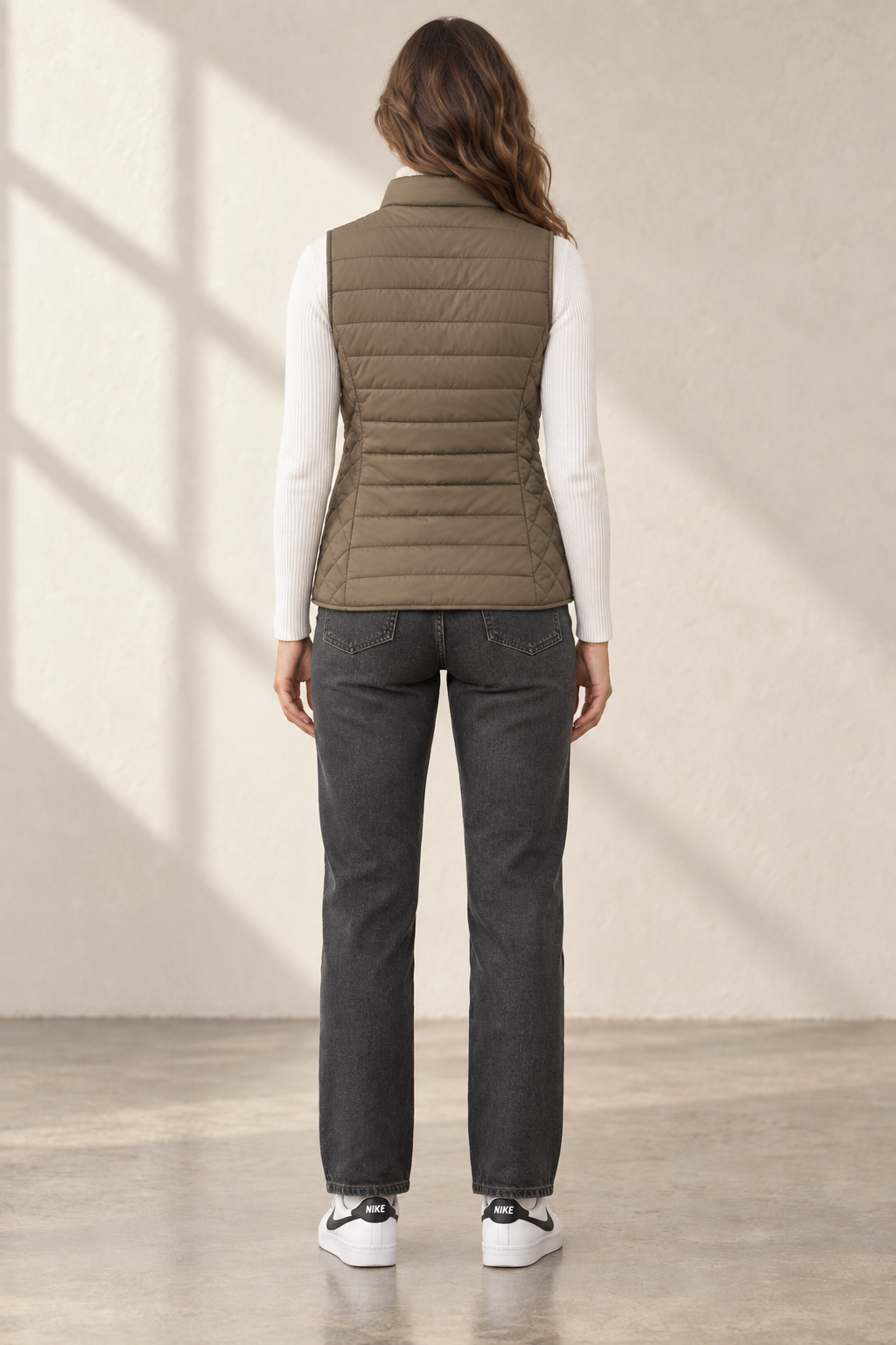 Women’s Lightweight Reversible Woven Puffer Gilet – Mud Dark Beige Regular Fit