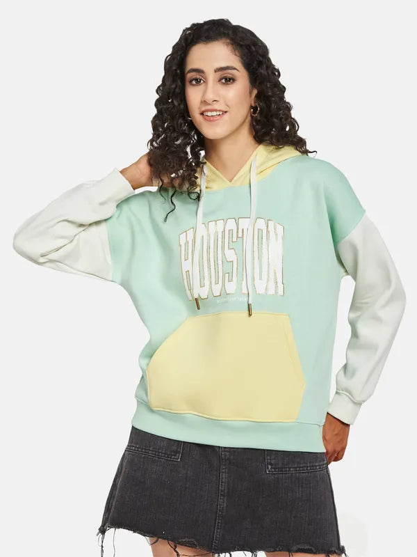 Mettle Women Green Printed Hooded Sweatshirt