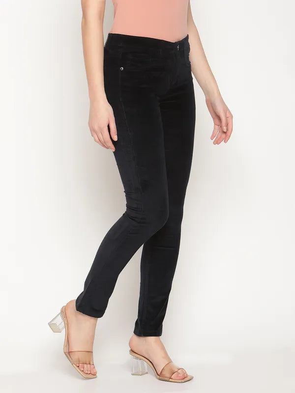 Mettle Women Navy Blue Stretchable Cotton Jeans