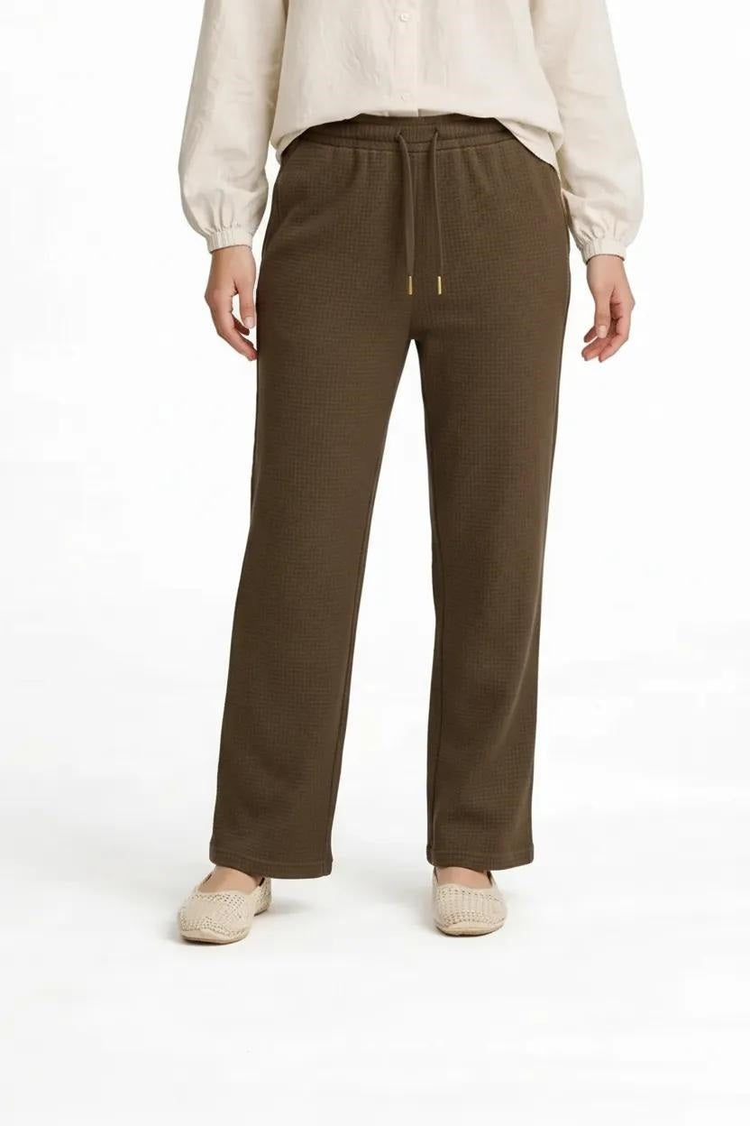 Women Tobacco Regular Fit Textured Cotton Track Pants