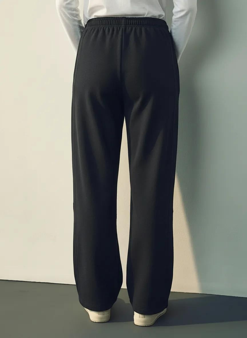 METTLE Women Black Regular Fit Track Pants