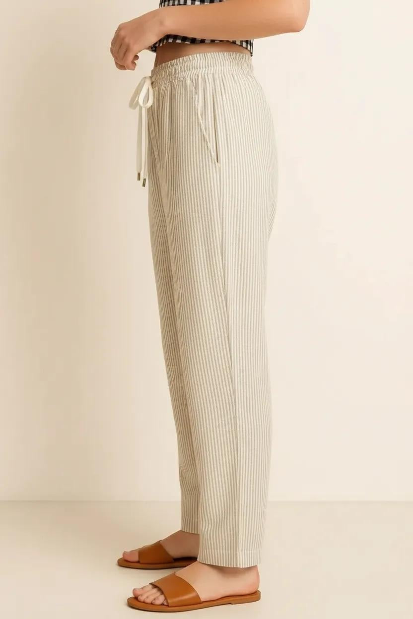 Women Mastic Regular Fit Striped Track Pants