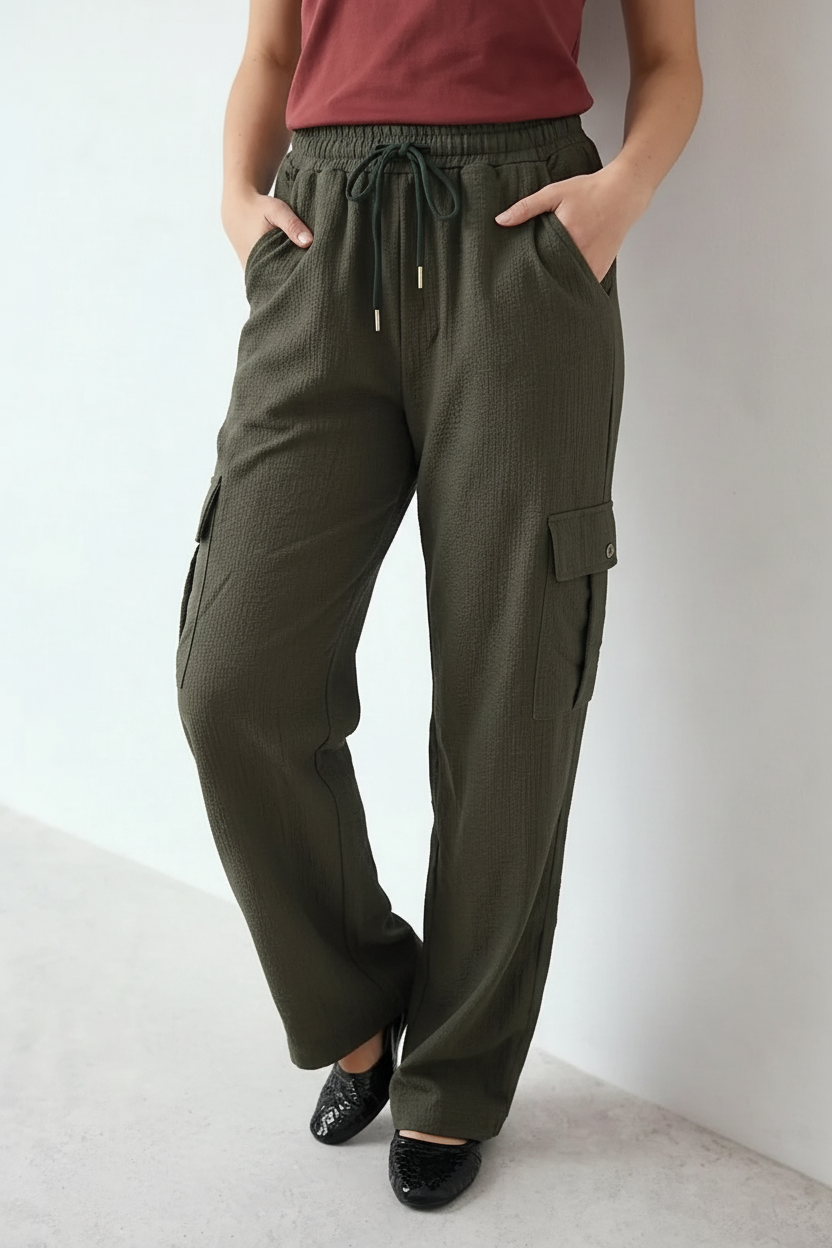 Women Army Regular Fit Textured Cargos