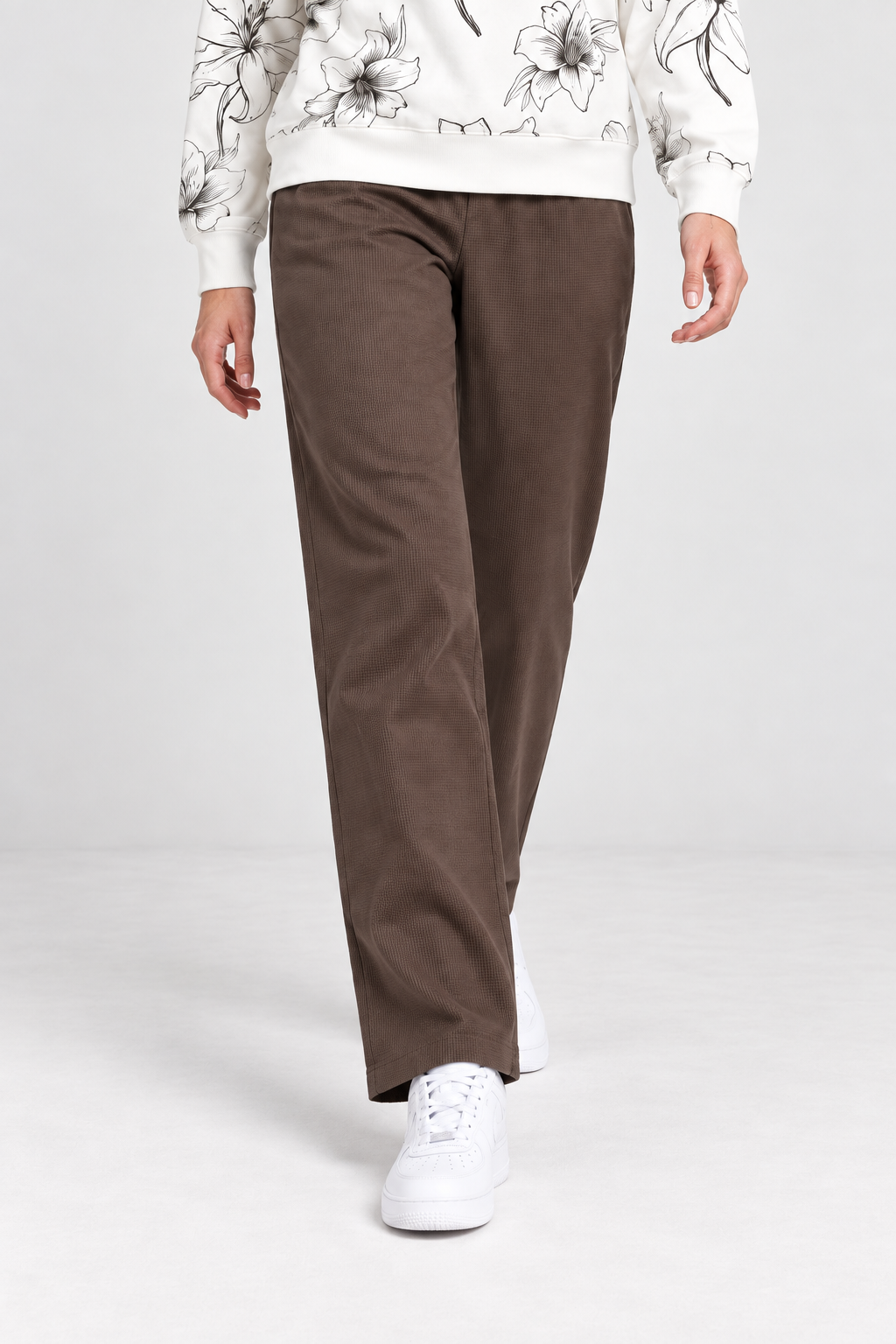 Women’s Espresso Brushed Seersucker Regular Fit Lower – Comfortable Knitted Casual Pants