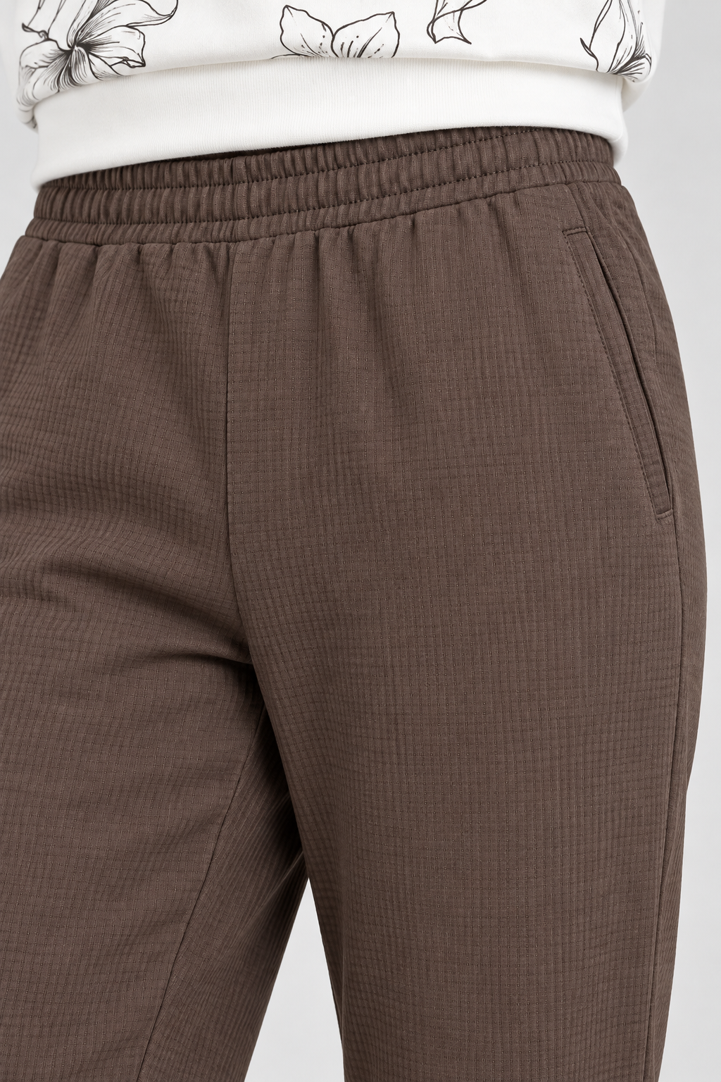 Women’s Espresso Brushed Seersucker Regular Fit Lower – Comfortable Knitted Casual Pants