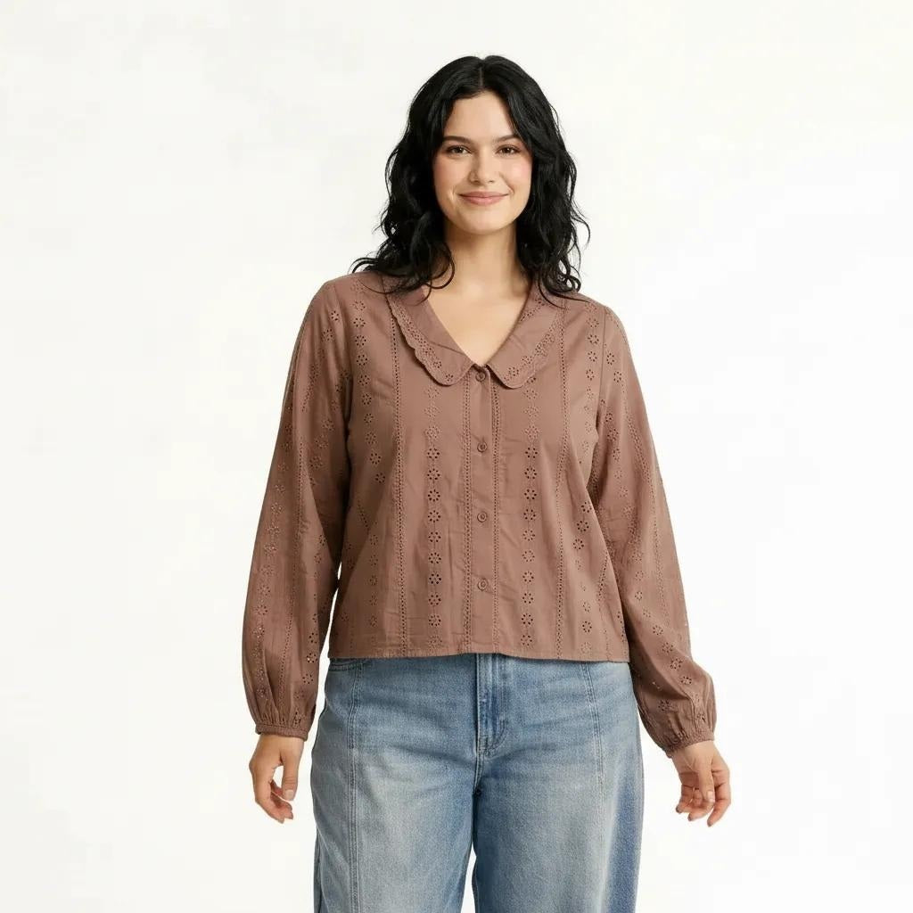 Women Malt Embroidered Peter Pan Collar Cotton Top
