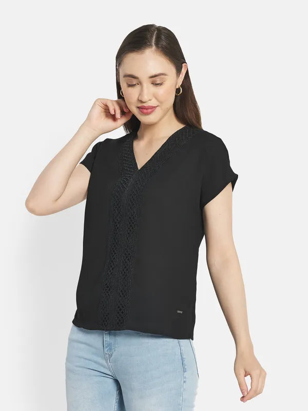 Women Black Tops