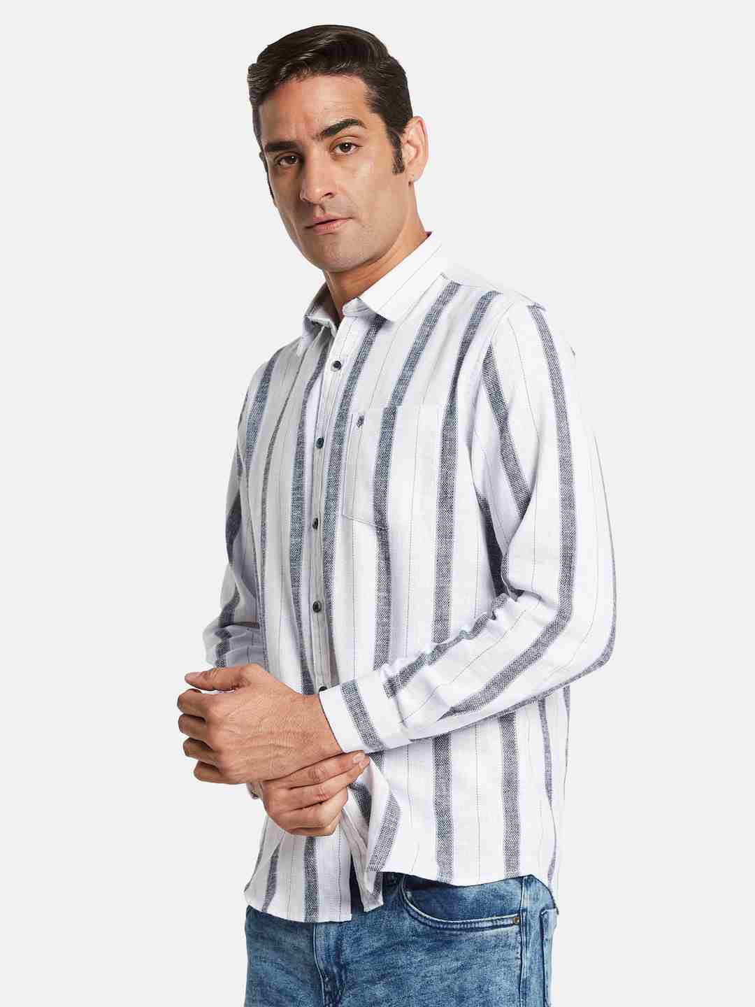 METTLE Men Multi Stripes Opaque Striped Casual Shirt