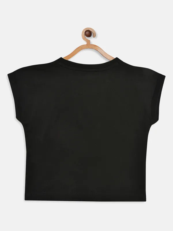 Black Solid Round Neck