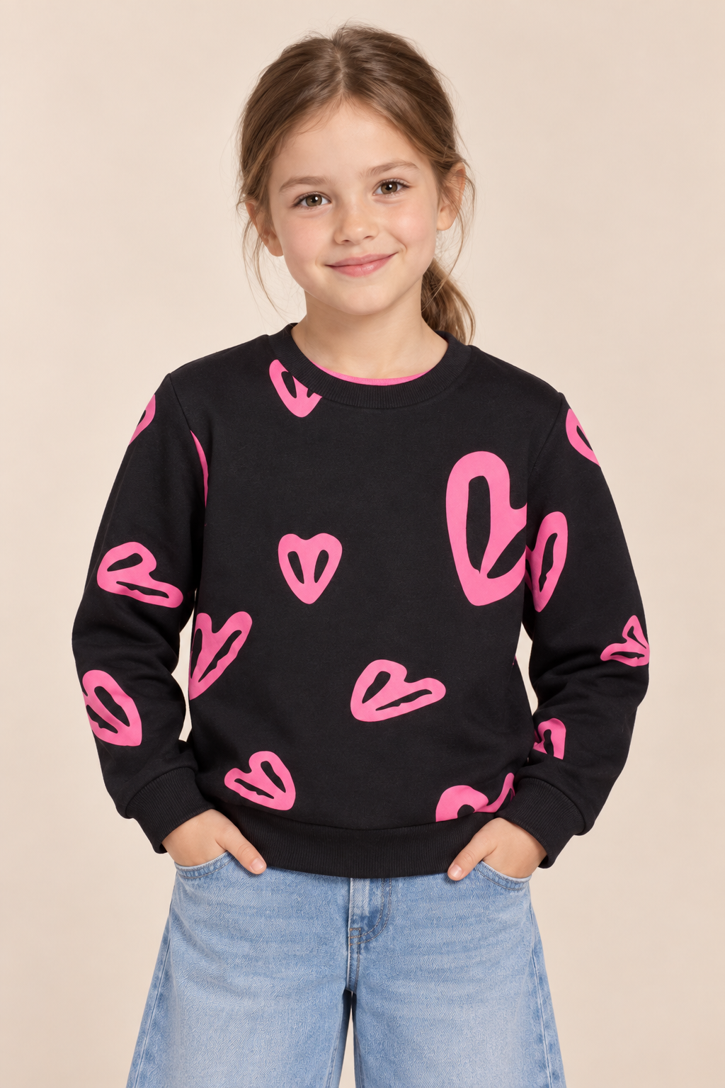 Junior Girls Black Heart Print Brushed Cotton Fleece Sweatshirt – Regular Fit