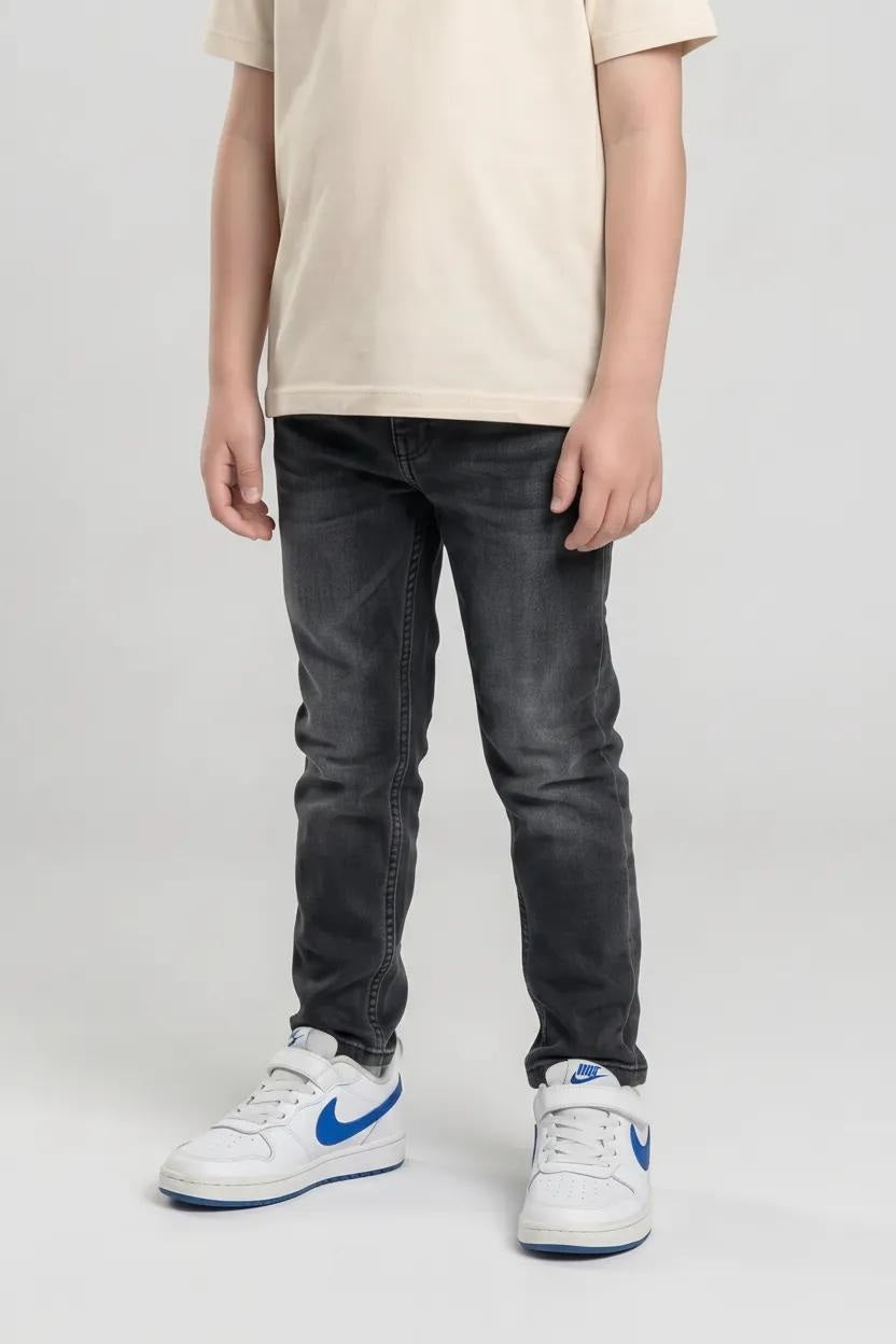 Boy Carbon Solid Jeans