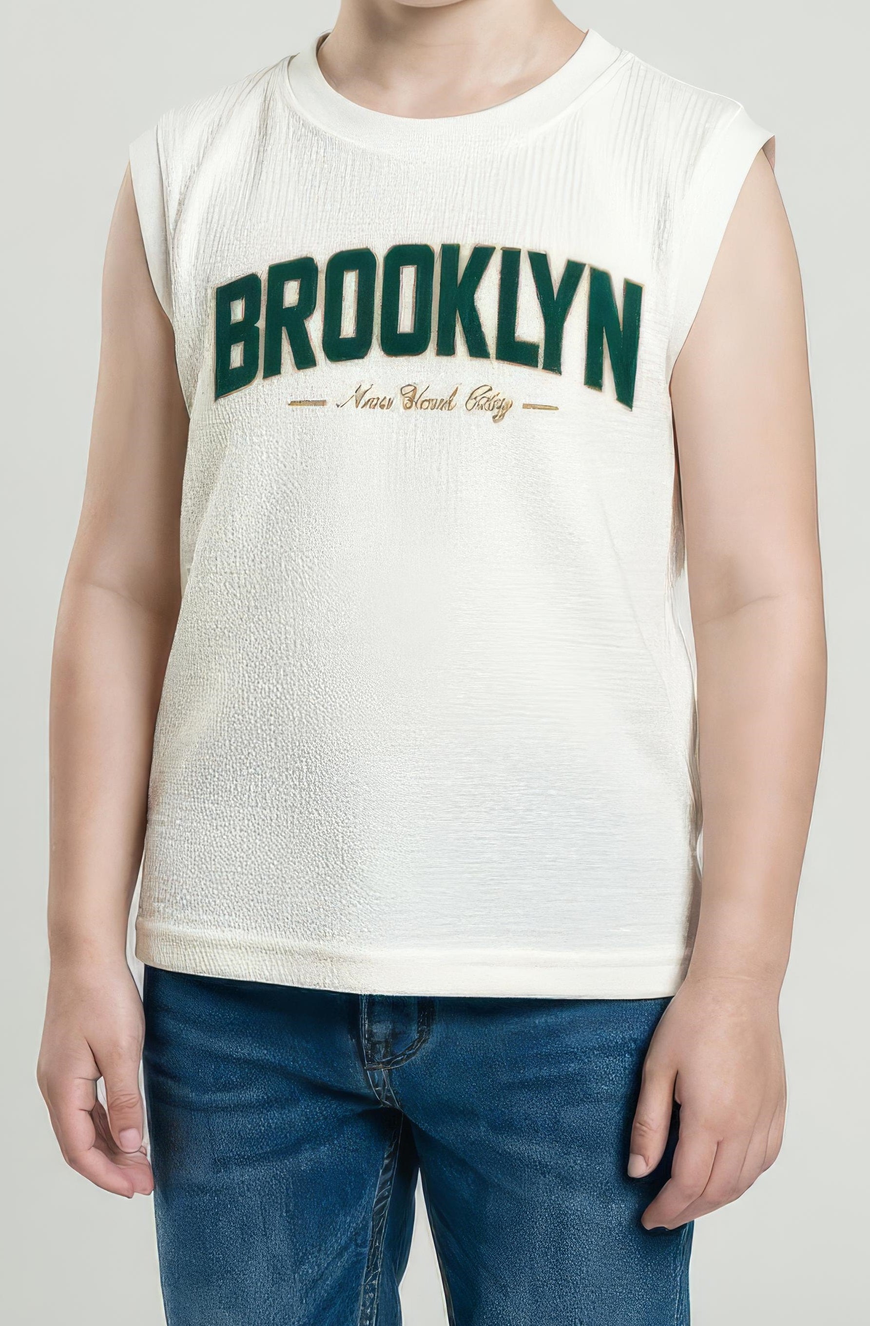 Boys Off White Printed Round Neck T-shirt
