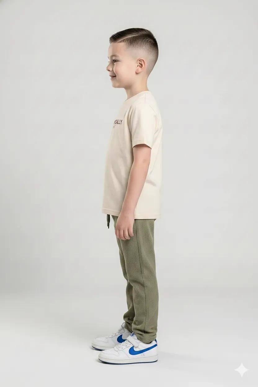 Boys Olive Regular Fit Textured Joggers