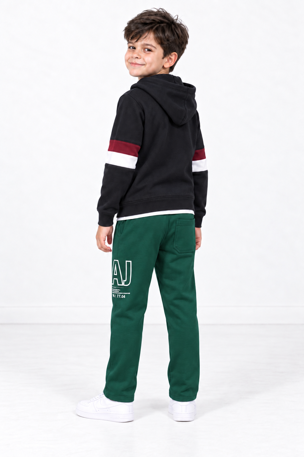 Junior Boys Hunter Green Cotton Fleece Lower – Regular Fit Graphic Track Pants