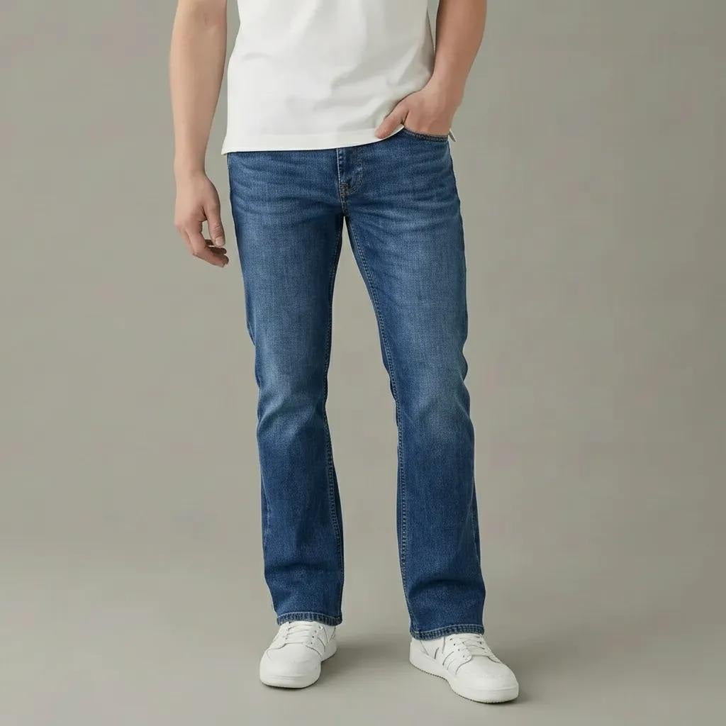 Men Bootcut Mid-Rise Light Fade Stretchable Jeans