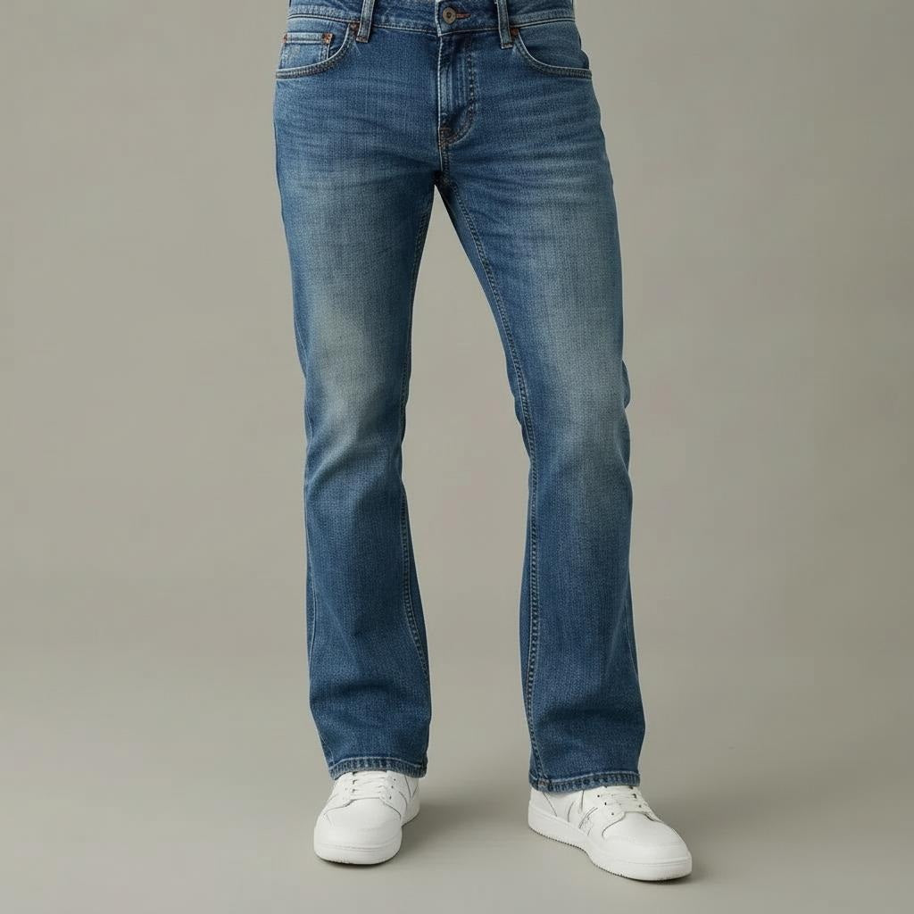 Men Bootcut Mid-Rise Light Fade Stretchable Jeans
