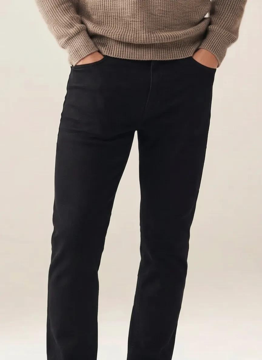 Men Straight Fit Mid-Rise Stretchable Jeans