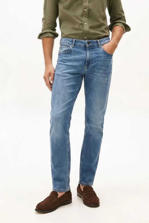 Men Straight Fit Mid-Rise Low Distress Light Fade Stretchable Jeans