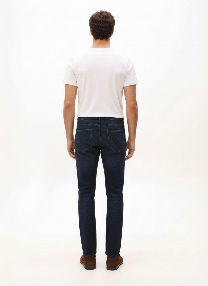 Men Straight Fit Mid-Rise Light Fade Stretchable Jeans